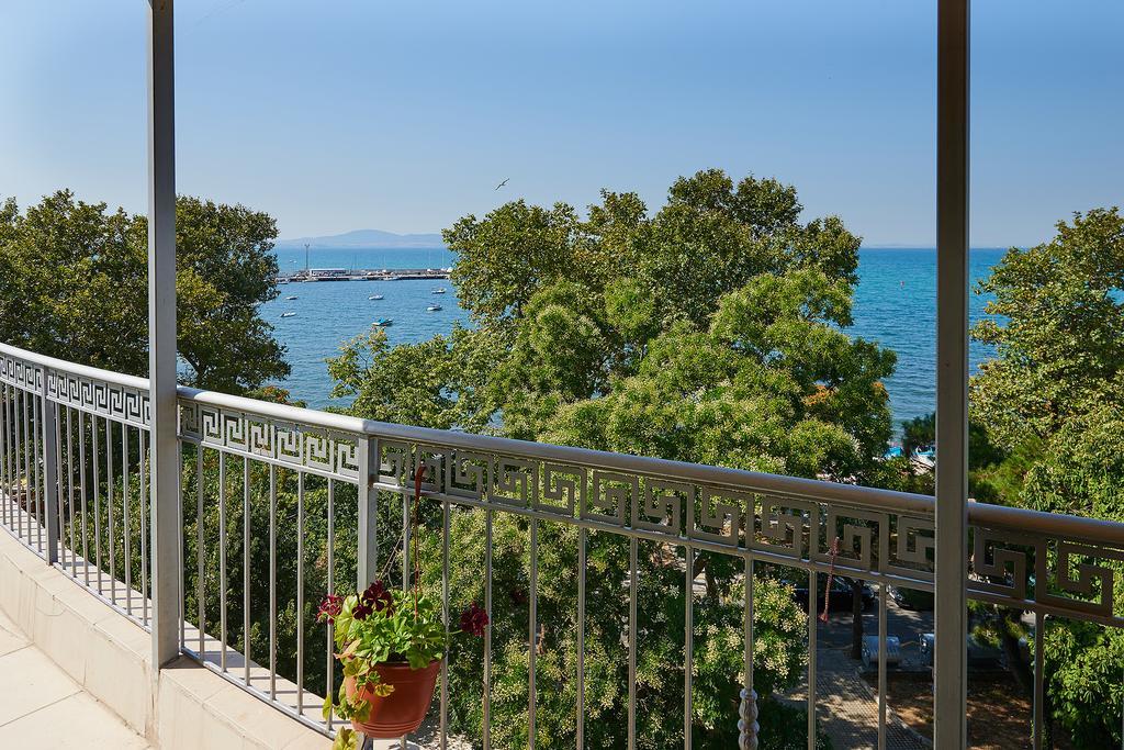 Paradise Hotel & Relax Center Pomorie Exterior photo
