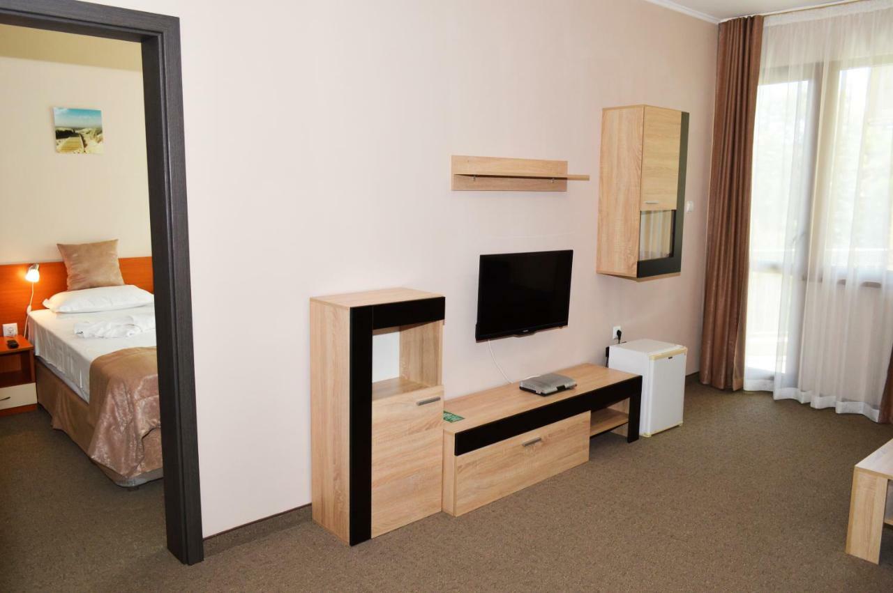 Paradise Hotel & Relax Center Pomorie Exterior photo